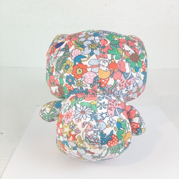 🔥Hello Kitty w/ Flowers Fruit & Sanrio Friends Doodle Fabric 8.5" Plush Figure - Picture 3 of 3